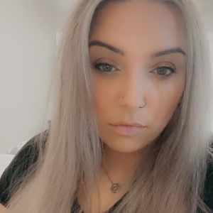 Meet your Posher, Angelica